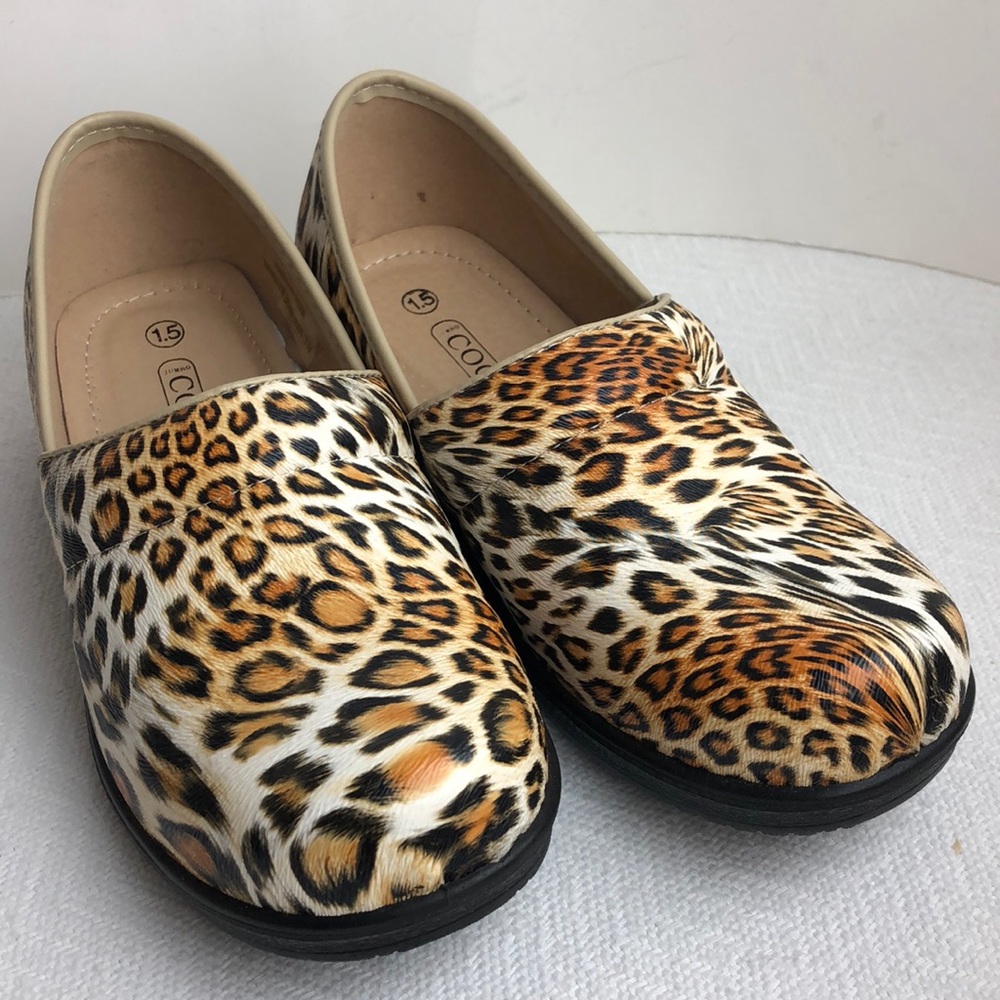 COCO JUMBO GIRLS CLOG Cheetah Leopard Size 1.5 NEW